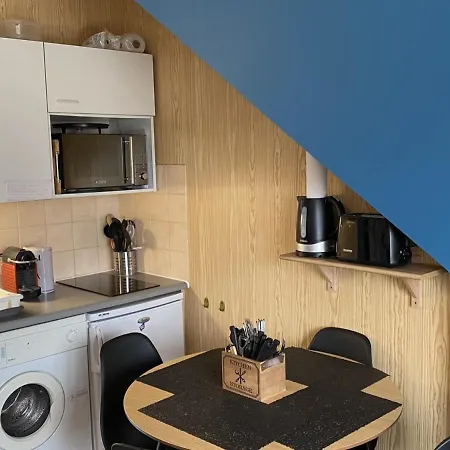 2 Pieces A Cabourg, Proche Et Thalasso, Balcon, Wifi, 4 Pers - Fr-1-487-315 Апартаменты