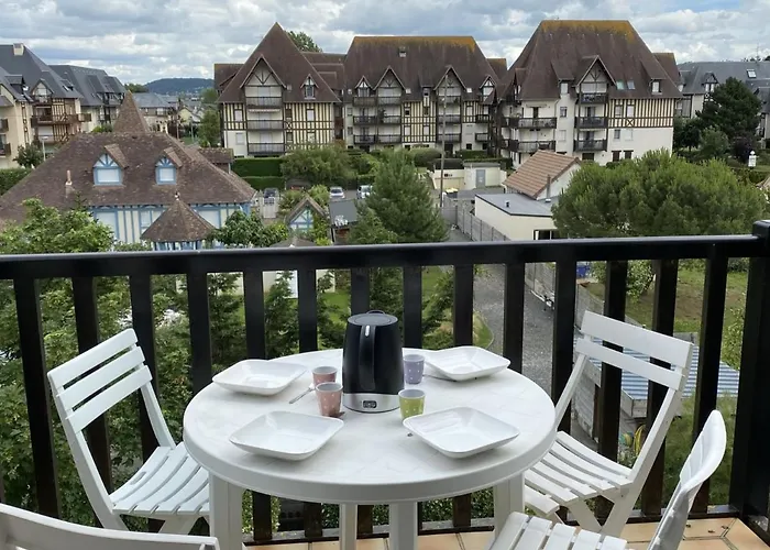 2 Pieces A Cabourg, Proche Et Thalasso, Balcon, Wifi, 4 Pers - Fr-1-487-315